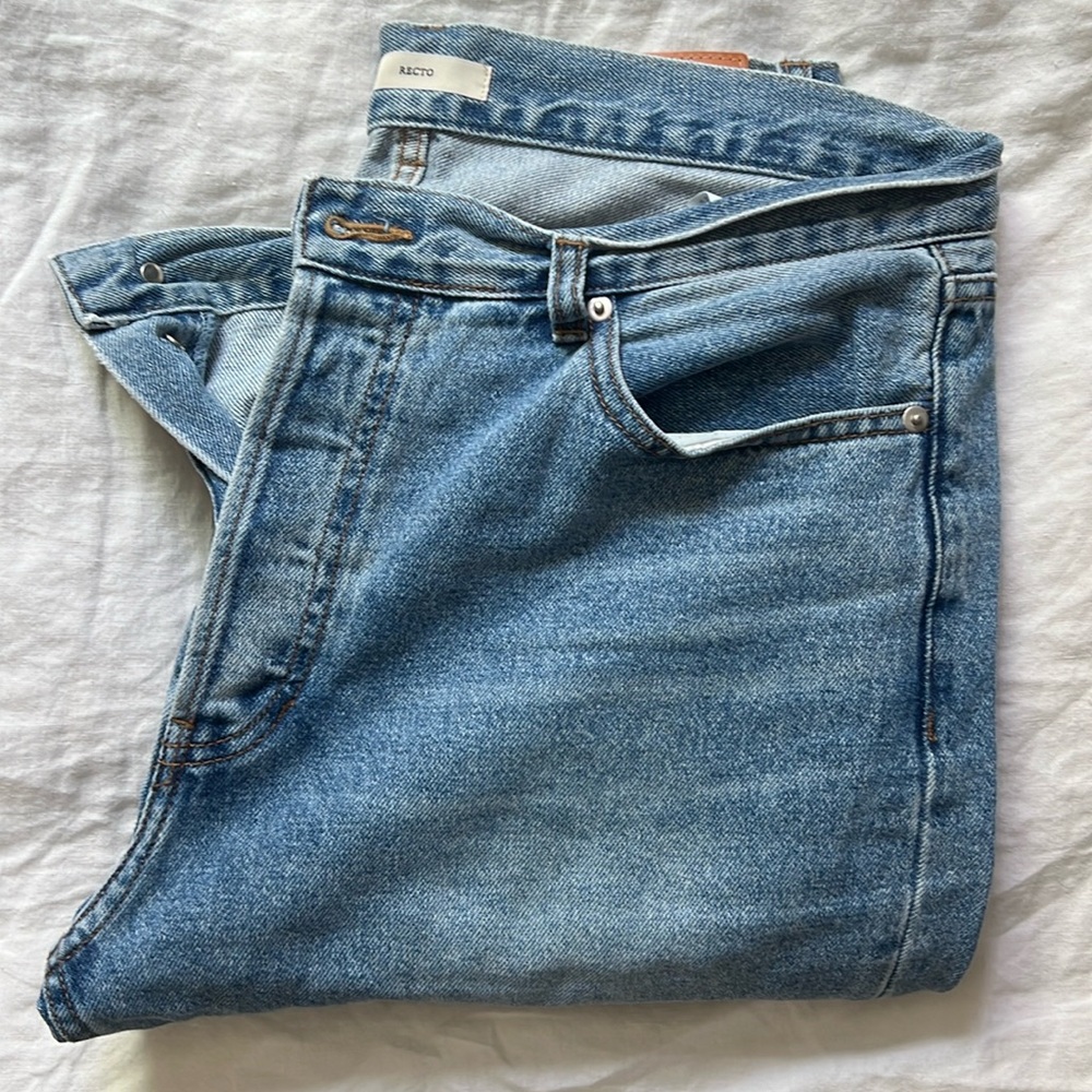 Recto Straight Fit Jeans